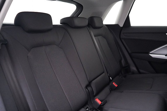Audi Q3 19 of 25