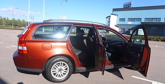 Volvo V50 6 of 13