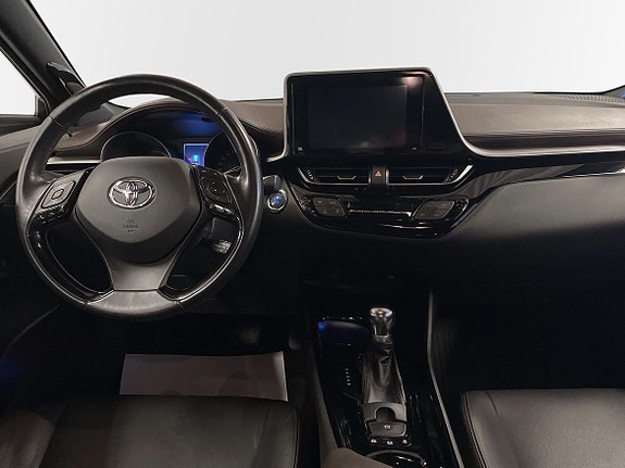Toyota C-HR 6 of 11