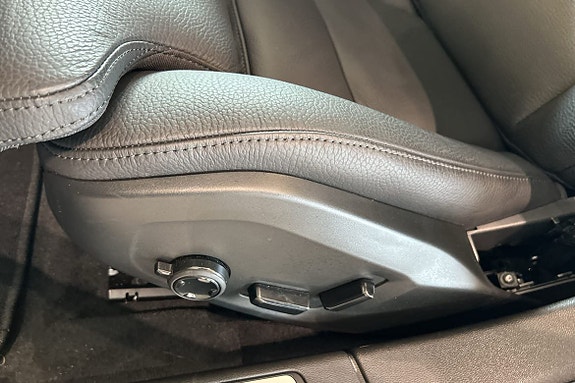 Volvo V60 18 of 27