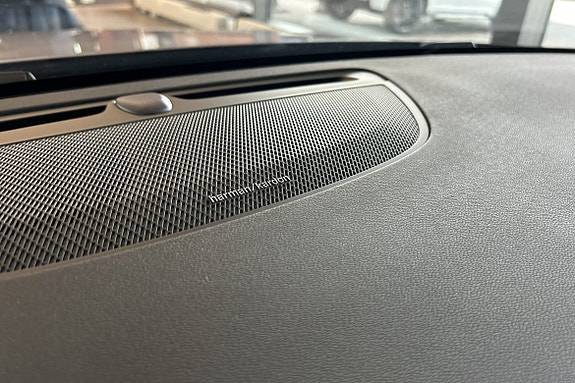 Volvo V60 22 of 27