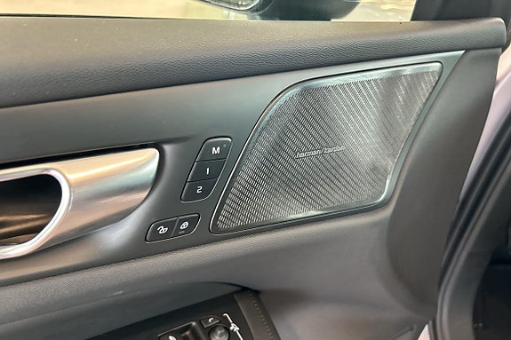 Volvo V60 17 of 27
