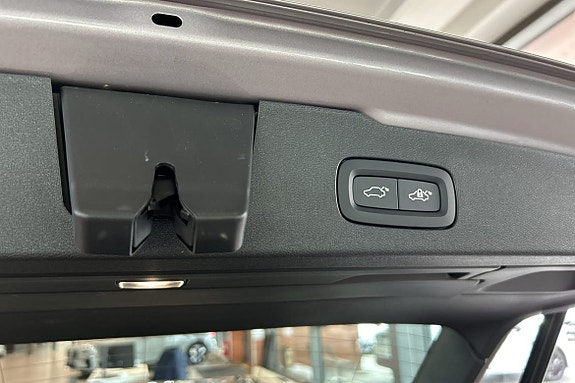 Volvo V60 14 of 27