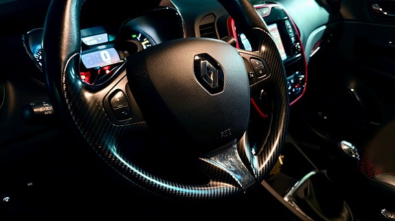 Renault Captur 12 of 16