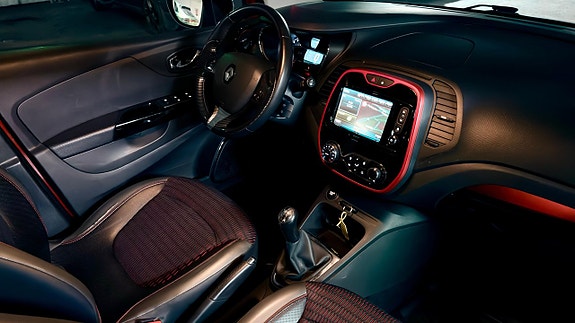 Renault Captur 11 of 16