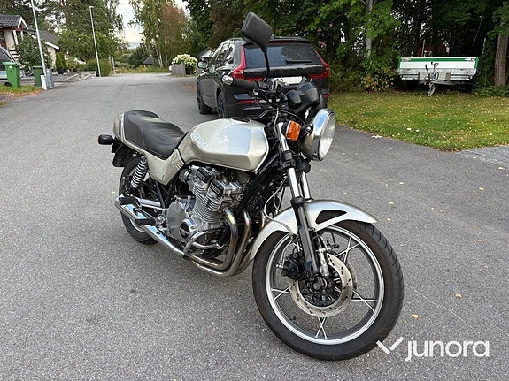Suzuki GSX 1100 E 8 of 11
