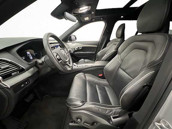 Volvo XC90 12 of 30