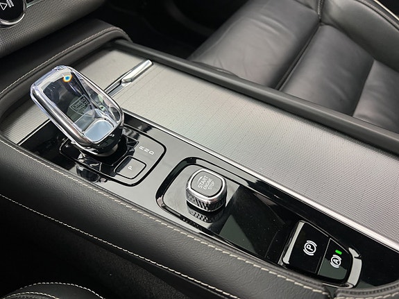 Volvo XC90 29 of 30