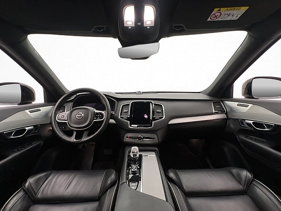 Volvo XC90 21 of 30