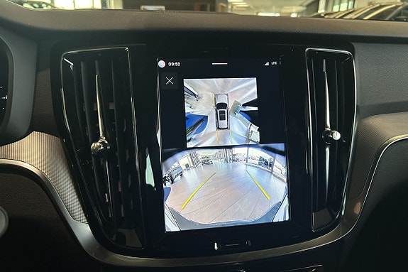 Volvo V60 25 of 30