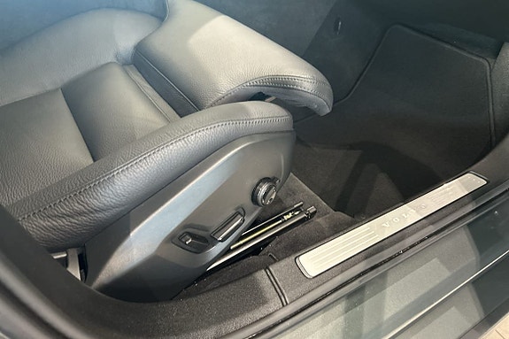 Volvo V60 12 of 30