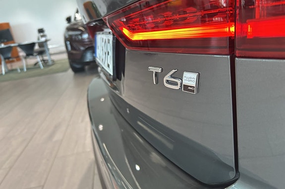 Volvo V60 14 of 30