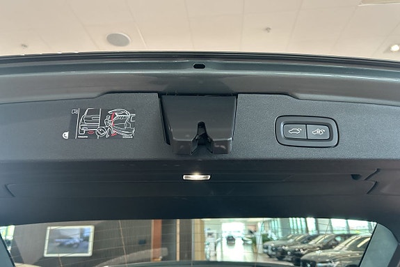 Volvo V60 17 of 30