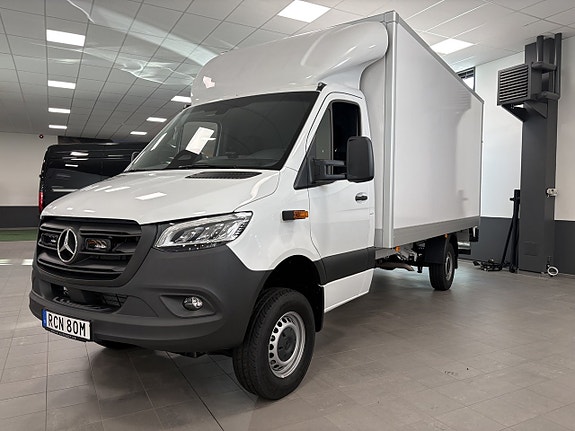 Mercedes-Benz Sprinter 319 2 of 5