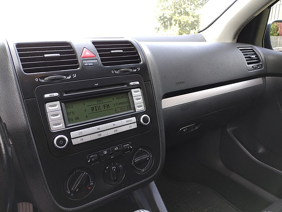 Volkswagen Golf V 6 of 10