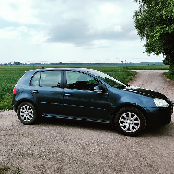Volkswagen Golf V 4 of 10