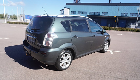 Toyota Corolla Verso 6 of 11