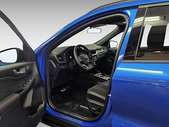 Ford Kuga 13 of 19