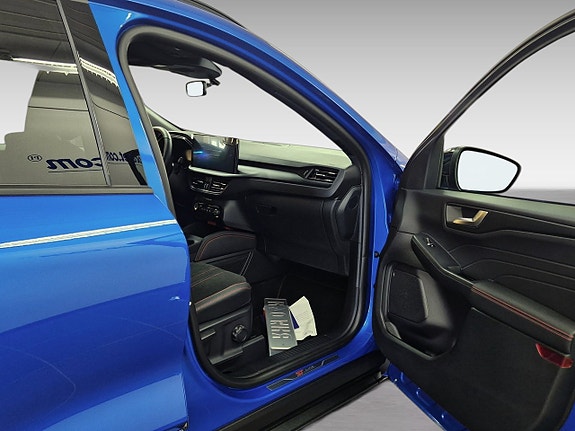 Ford Kuga 15 of 19