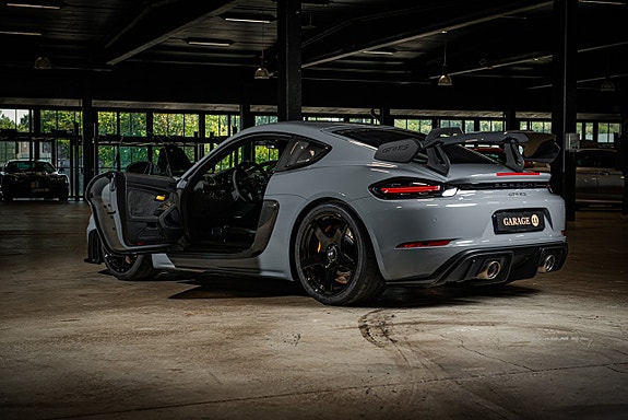 Porsche 718 Cayman GT4 RS 5 of 30