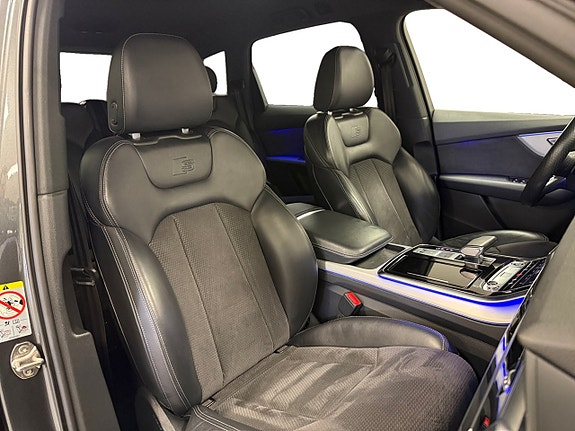 Audi Q7 12 of 21