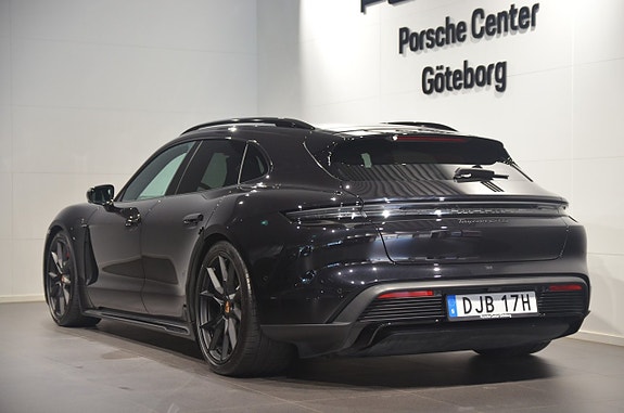 Porsche Taycan GTS 6 of 21