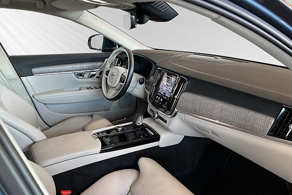 Volvo V90 10 of 25
