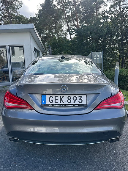 Mercedes-Benz CLA250 2 of 10
