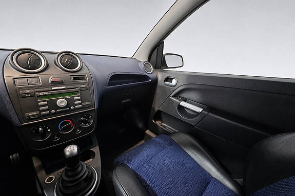 Ford Fiesta 18 of 19