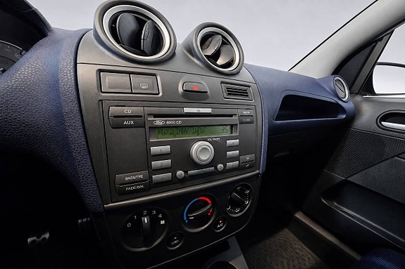 Ford Fiesta 17 of 19
