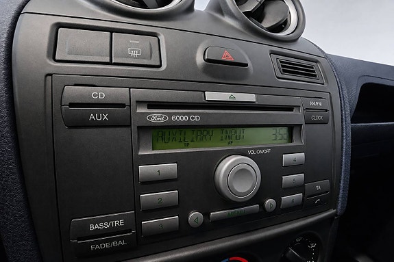 Ford Fiesta 16 of 19