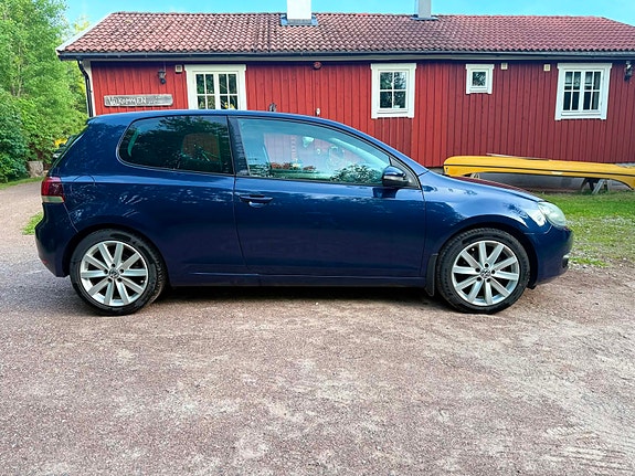 Volkswagen Golf VI 2 of 6