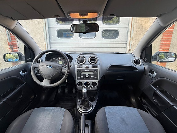 Ford Fiesta 6 of 7