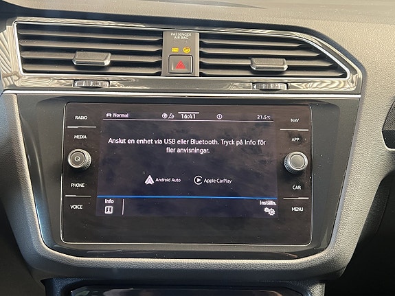 Volkswagen Tiguan 17 of 23