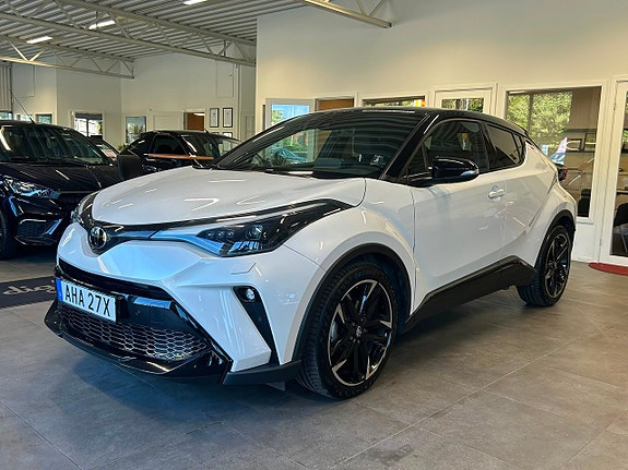 Toyota C-HR 3 of 29