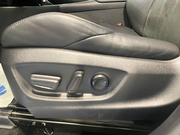 Toyota C-HR 16 of 29