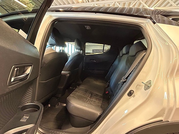Toyota C-HR 26 of 29