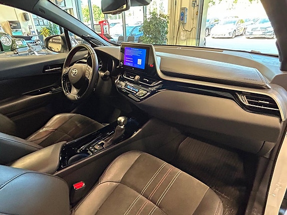 Toyota C-HR 28 of 29