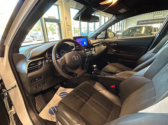 Toyota C-HR 13 of 29