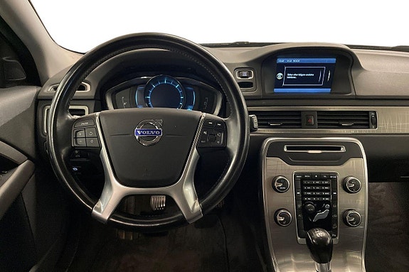 Volvo XC70 14 of 23