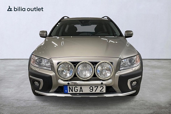 Volvo XC70 3 of 23