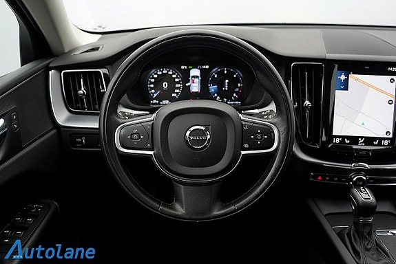 Volvo XC60 14 of 25
