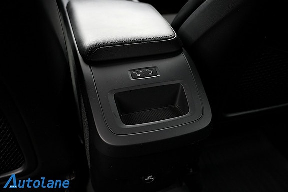 Volvo XC60 20 of 25