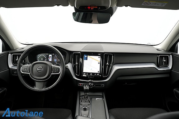 Volvo XC60 13 of 25