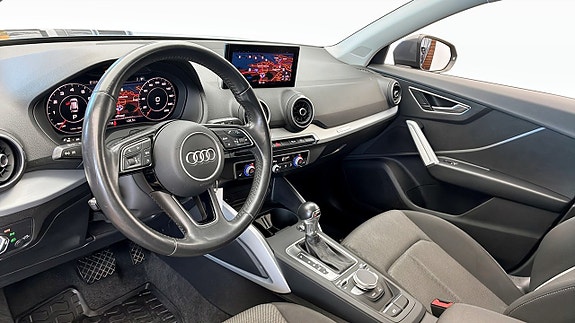 Audi Q2 7 of 12