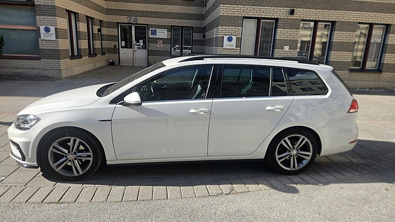 Volkswagen Golf VII 4 of 14