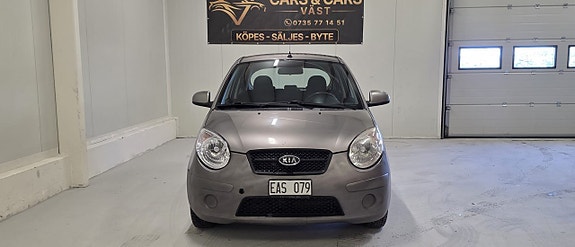 Kia Picanto 6 of 12