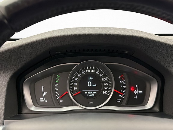 Volvo V60 16 of 28