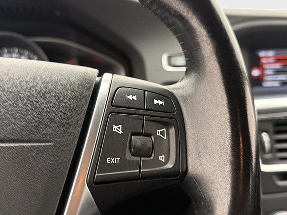 Volvo V60 17 of 28