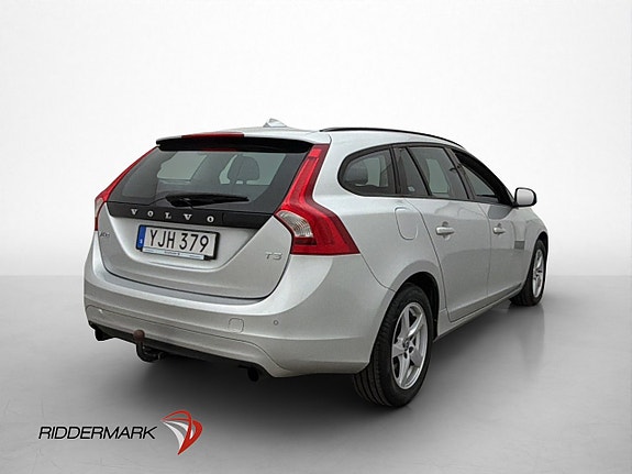 Volvo V60 8 of 28